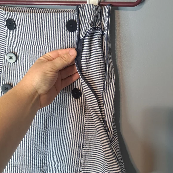 Urban Outfitters skirt. Size Small-P - Picture 5 of 7